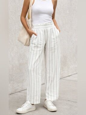 Sienna Sky White Pinstripe Wide Leg Pants Size M - Women’s